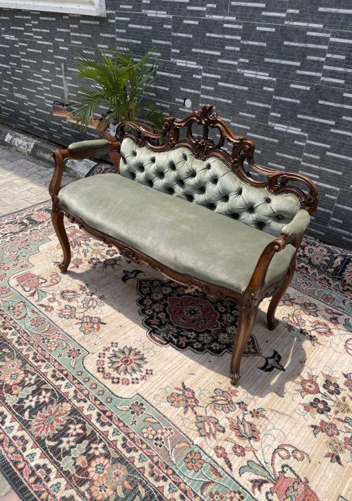 Green Vintage Corner Chair