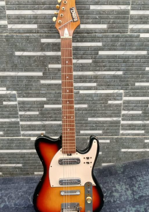 Vintage Sunburst Electric Guitar
