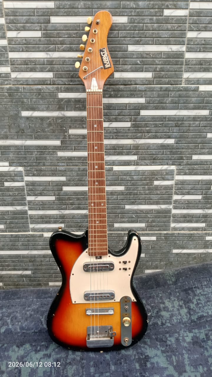Vintage Sunburst Electric Guitar