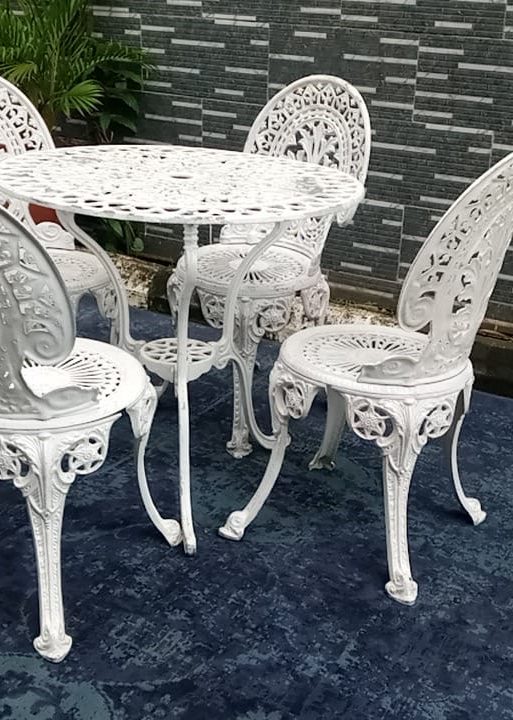 White Cast Aluminum 5-Piece Garden Dining Set
