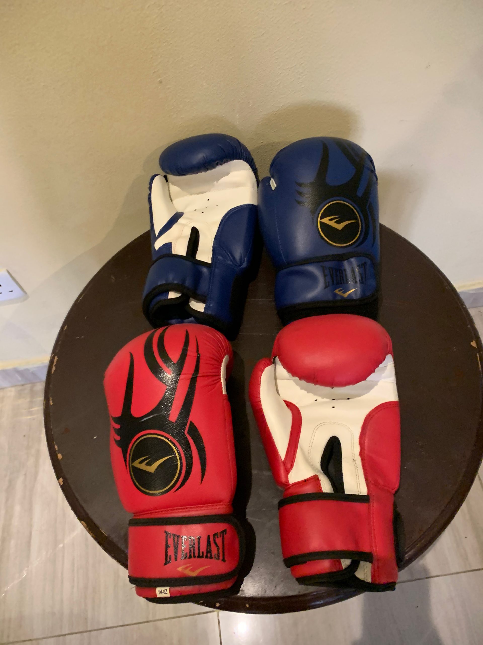 Boxing Gloves (Assorted Colors)
