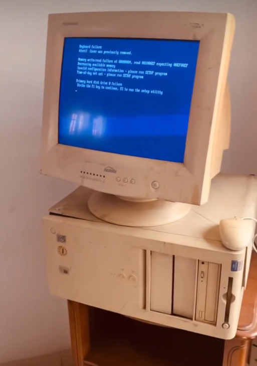 Vintage Beige Desktop PC & CRT Monitor
