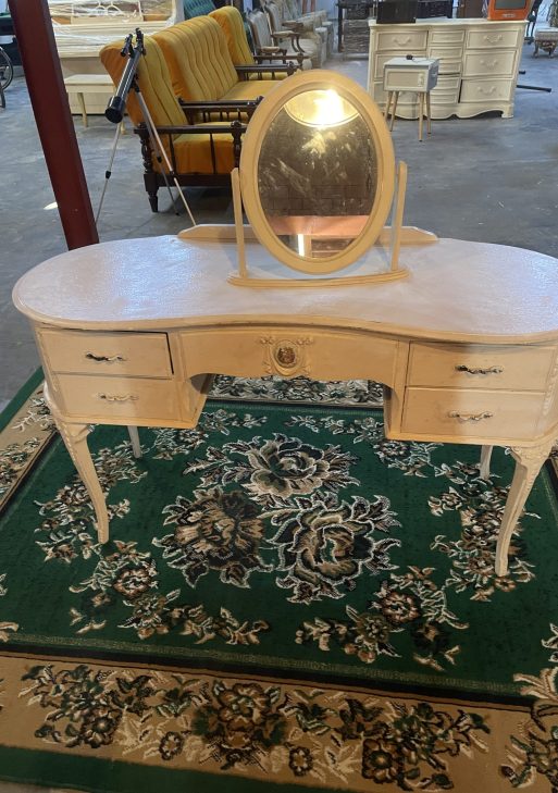 Vintage Cream Dressing Table Vanity