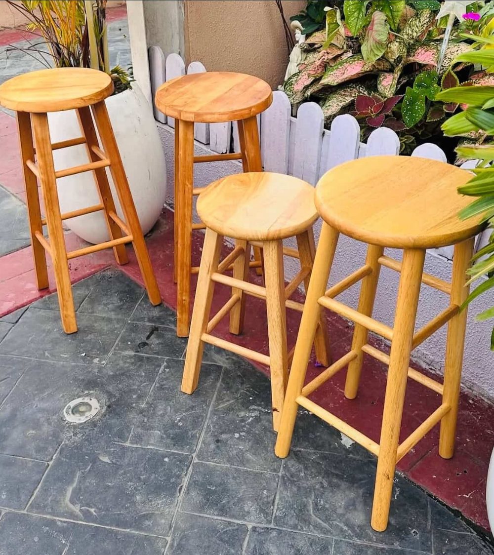 Wooden Round Top Bar Stools