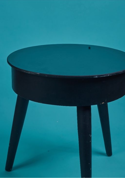Minimalist Black Round Accent Table Stool