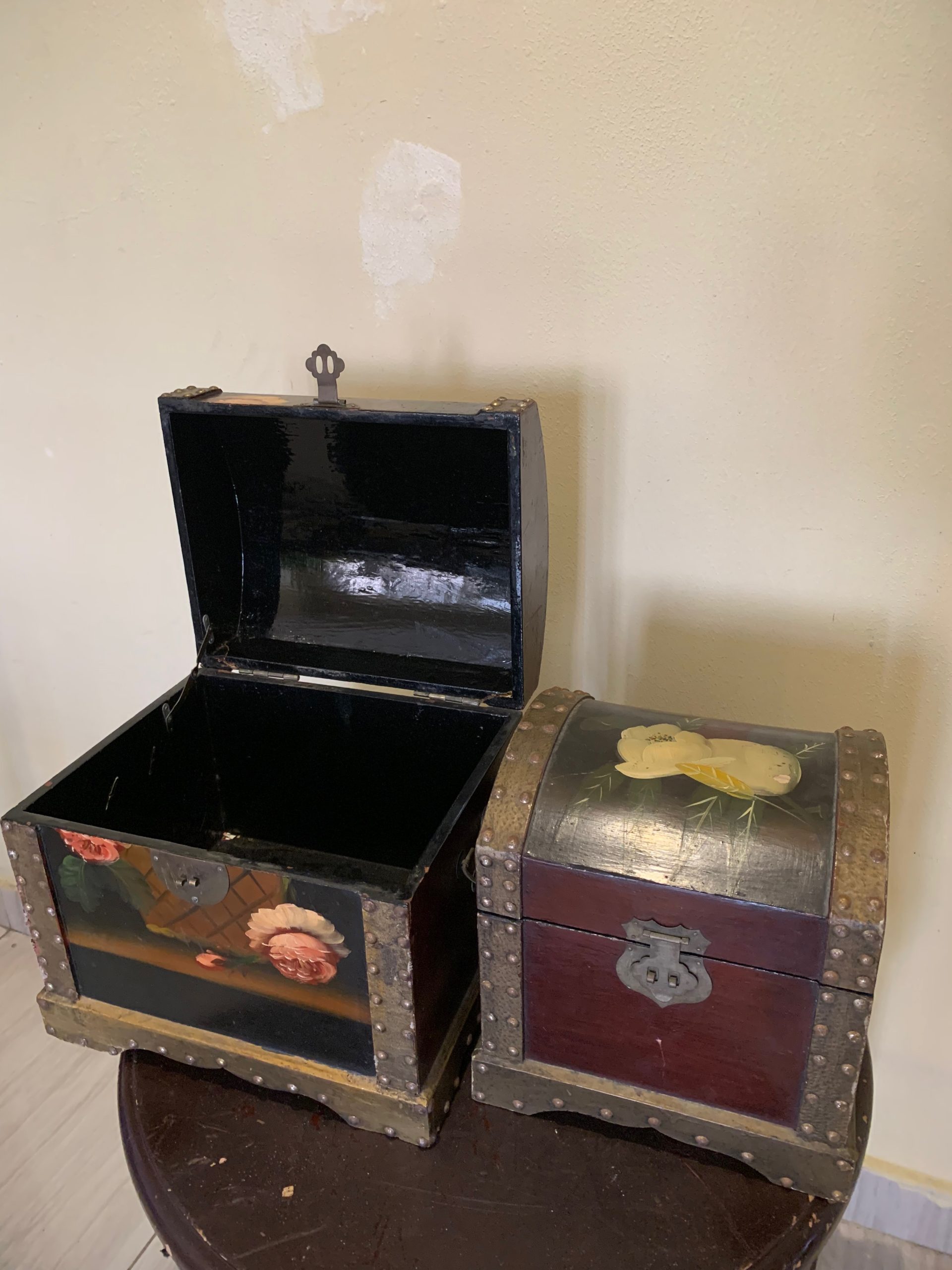 Vintage Trunks & Chests Collection - Image 2