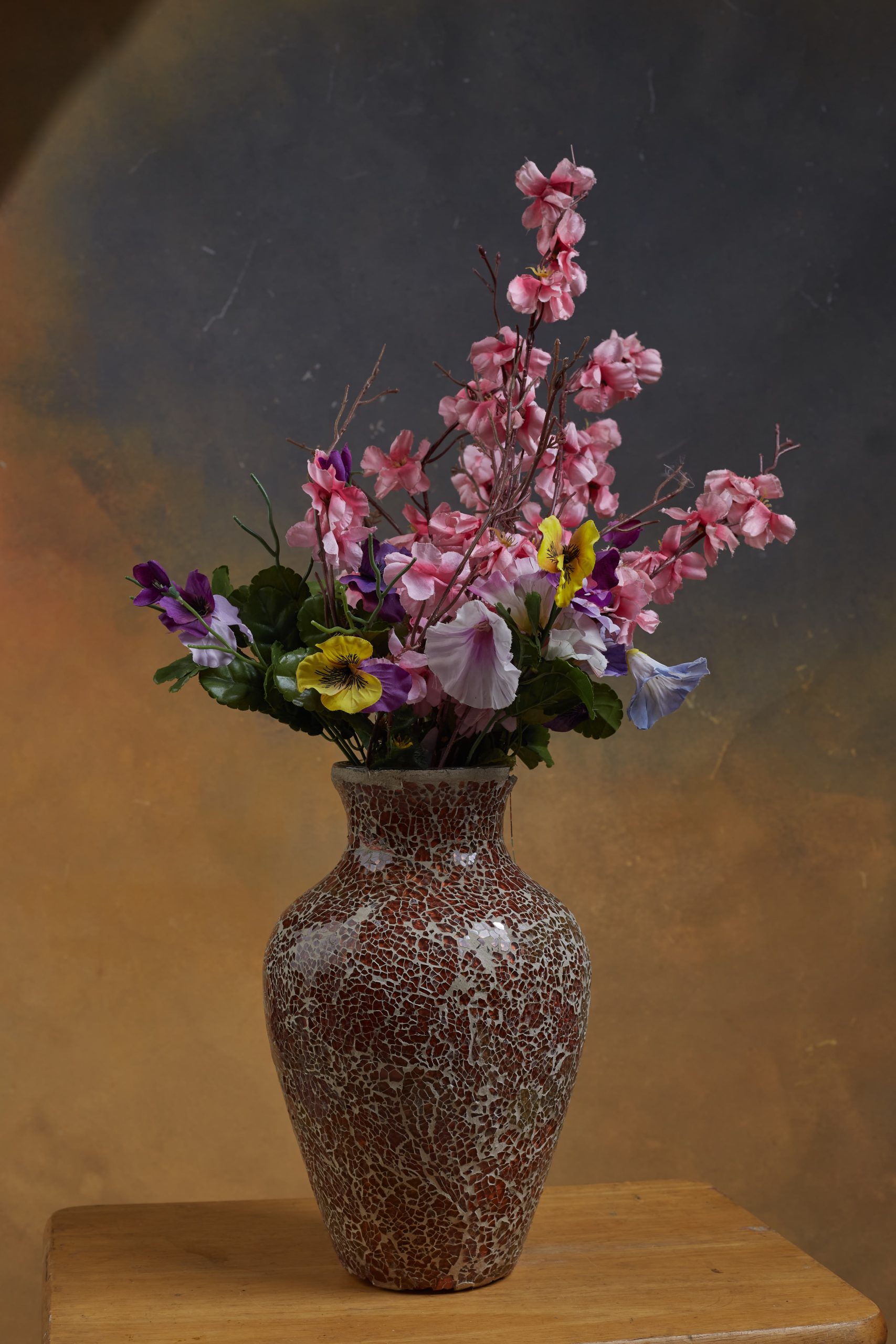 Red Crackle-Glaze Table Vase