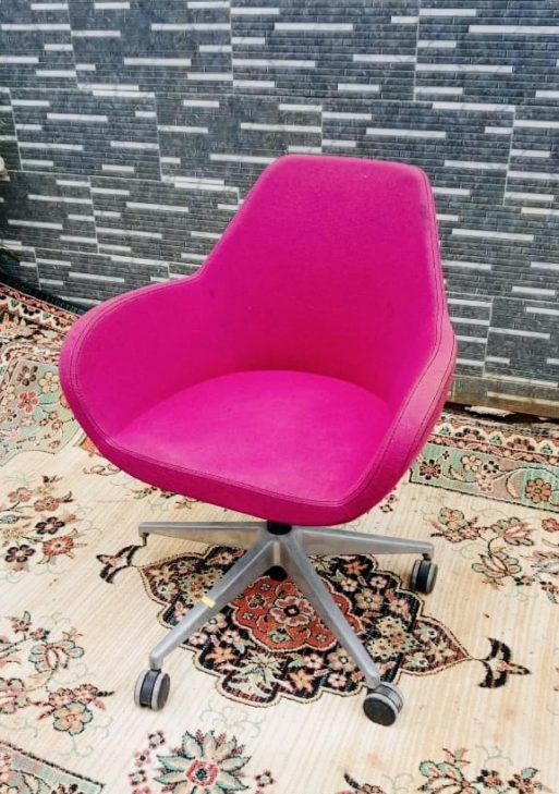 Hot Pink Vintage Swivel Office Chair