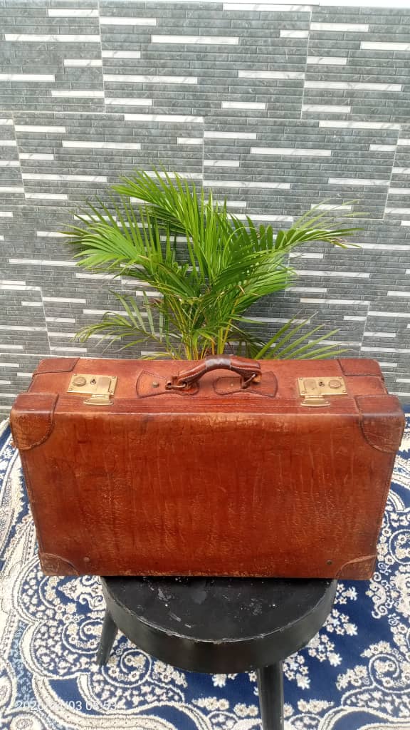 Vintage & Retro Suitcases & Briefcases Collection - Image 24